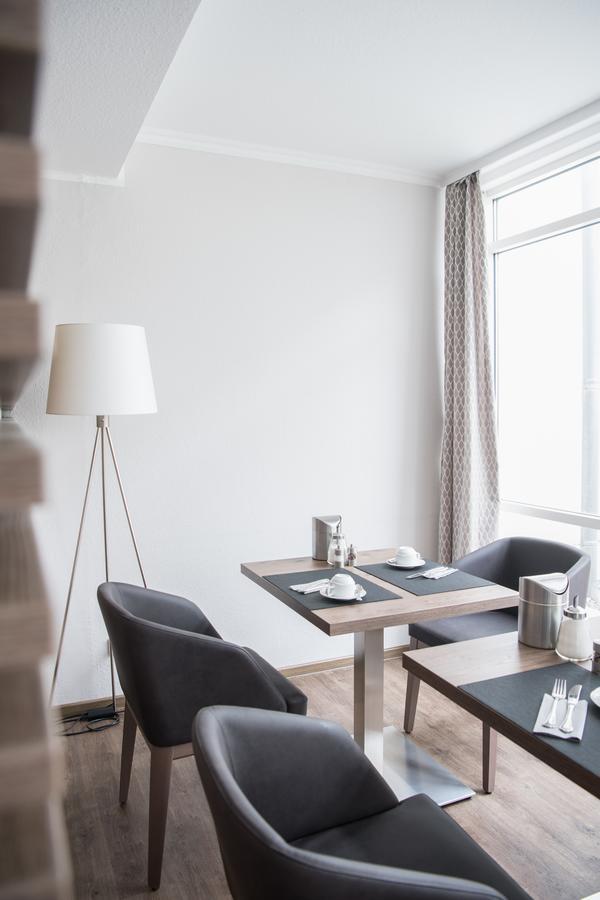 Hotel Novostar Гёттинген Экстерьер фото