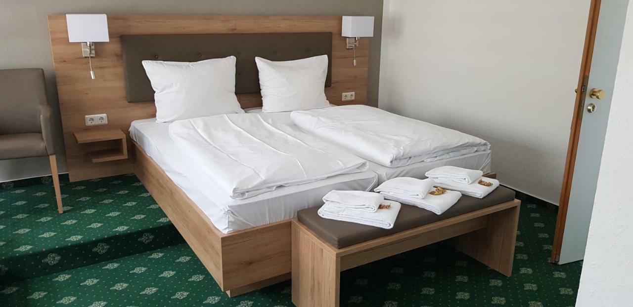 Hotel Novostar Гёттинген Экстерьер фото