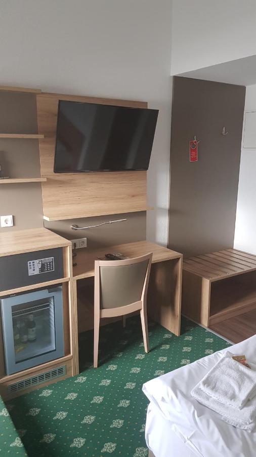 Hotel Novostar Гёттинген Экстерьер фото